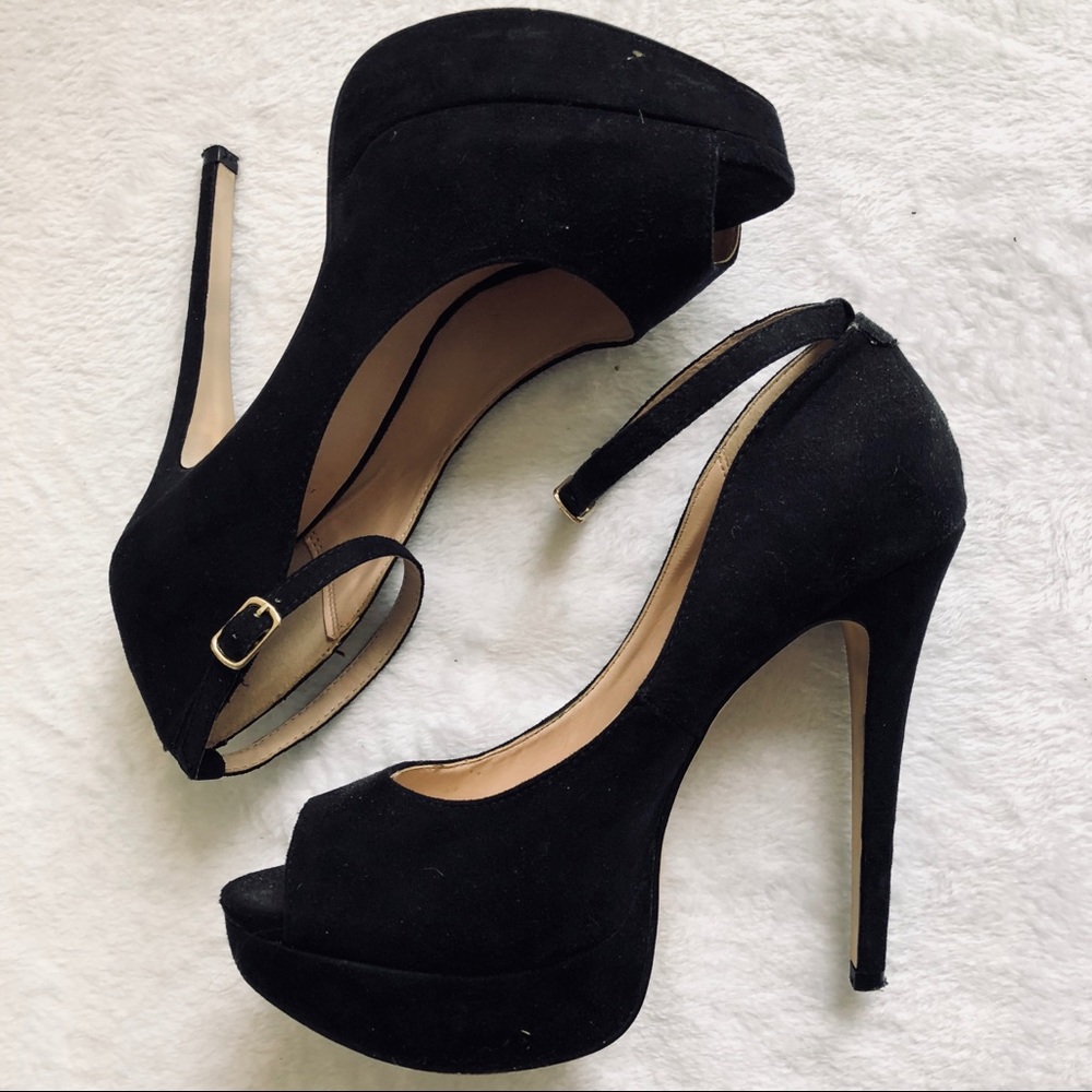 Black high heels, size 8.5